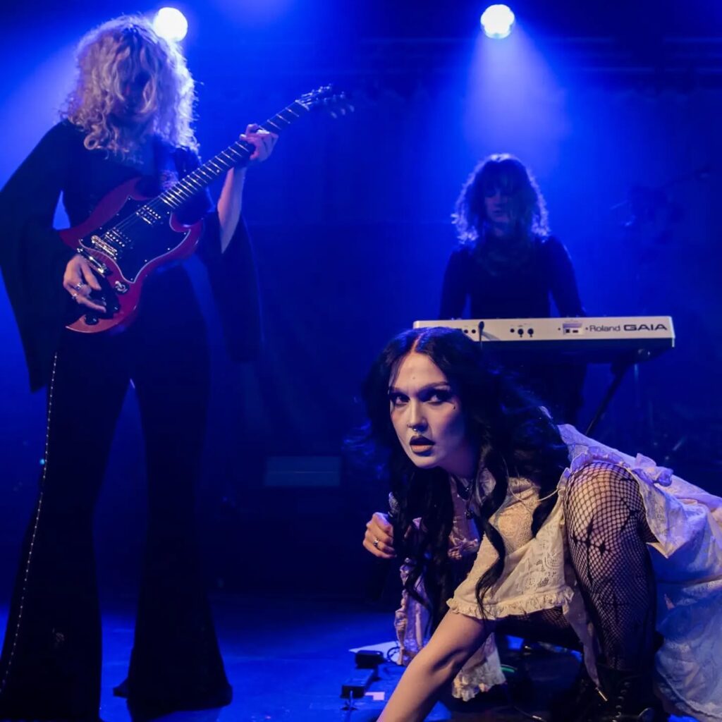 @venusgrrrls - Nottingham Shot for @musicandgigs