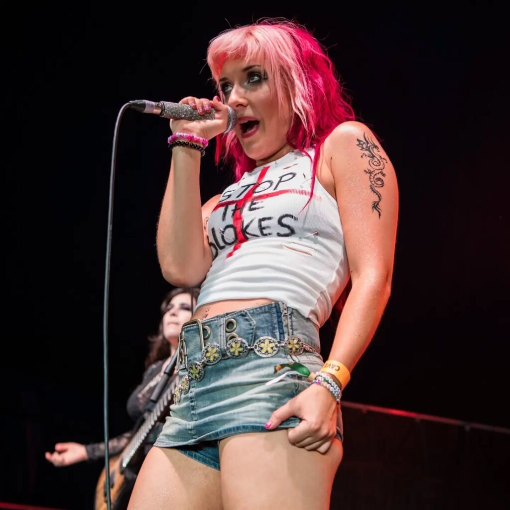 @delilahbonofficial - @2000trees_festival 2026 (Thu)