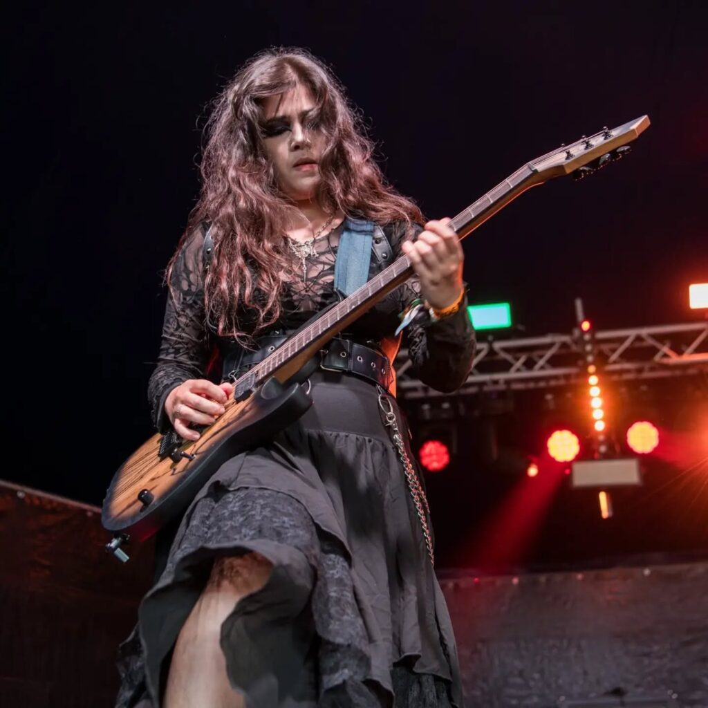 @delilahbonofficial - @2000trees_festival 2026 (Thu)