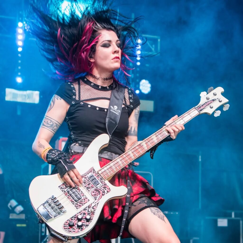 @delilahbonofficial - @2000trees_festival 2026 (Thu)