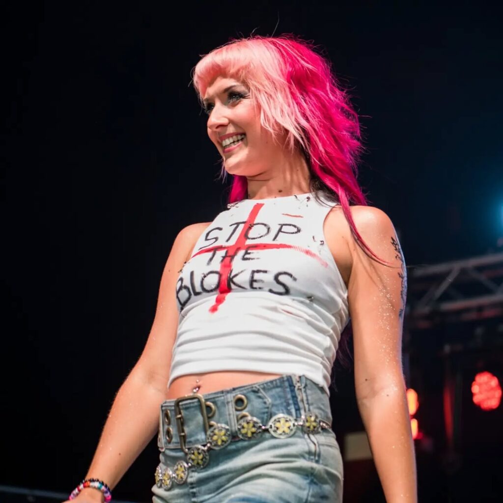 @delilahbonofficial - @2000trees_festival 2026 (Thu)