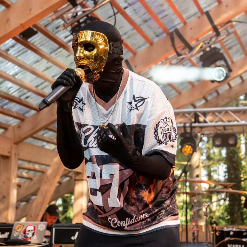 @thisishyphen - @2000trees_festival Forest Stage (Wed) @thisishyphen - @2000trees_festival Forest Stage (Wed) @thisishyphen -…
