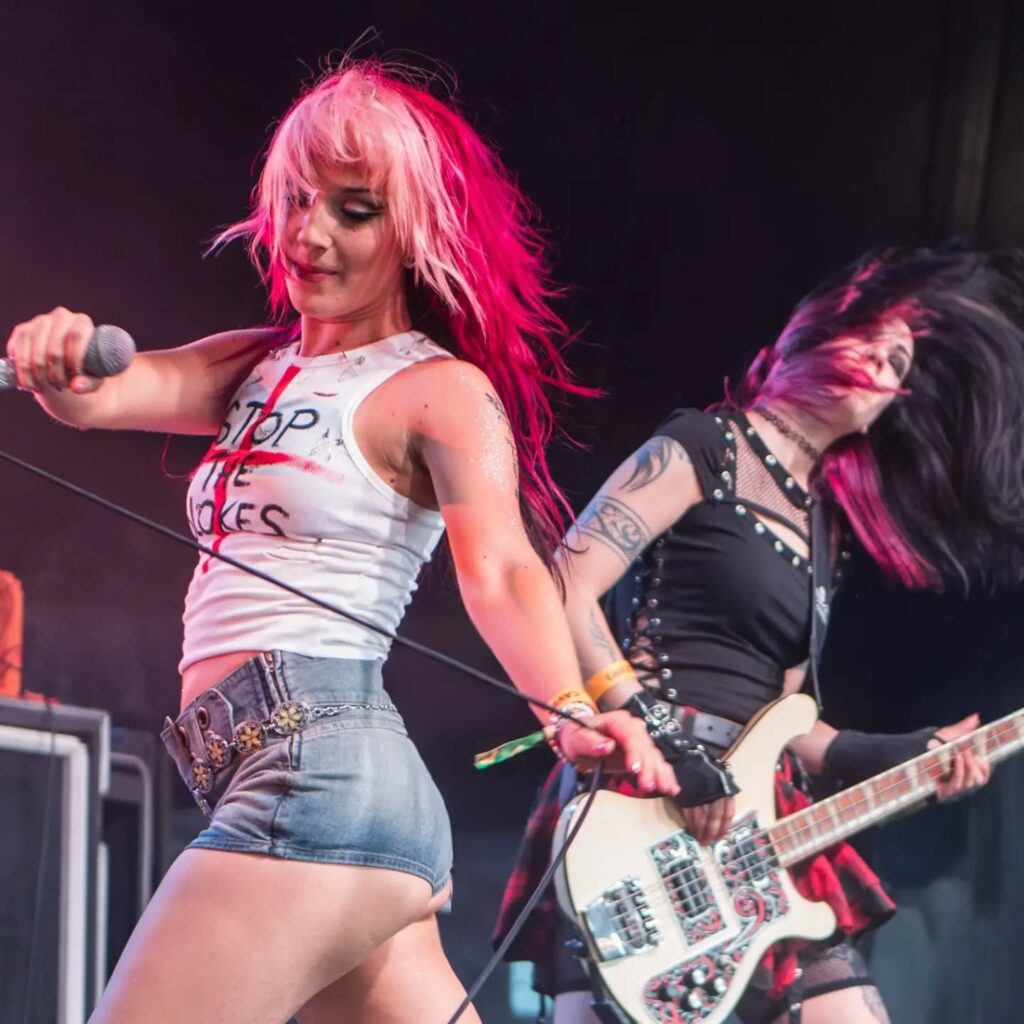 @delilahbonofficial - @2000trees_festival 2026 (Thu)