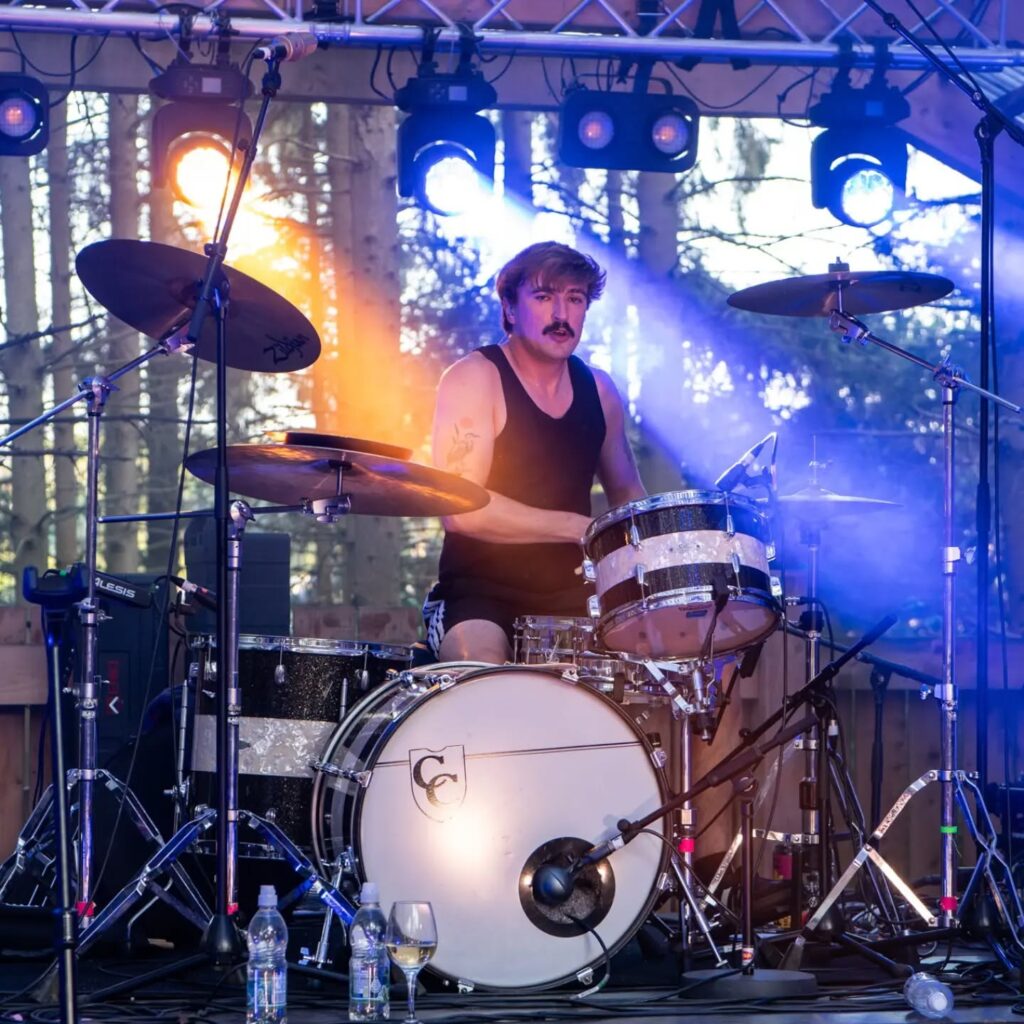 @thisishyphen - @2000trees_festival Forest Stage (Wed) @thisishyphen - @2000trees_festival Forest Stage (Wed) @thisishyphen -…