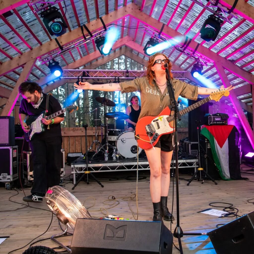 @thisishyphen - @2000trees_festival Forest Stage (Wed) @thisishyphen - @2000trees_festival Forest Stage (Wed) @thisishyphen -…